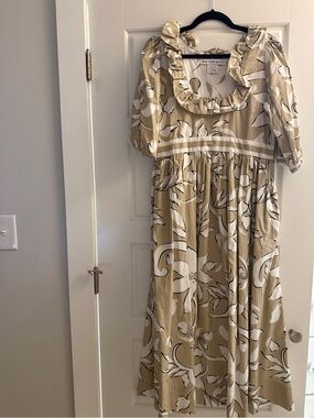 Gretchen Scott Designs Beige and White Floral Ruffle Midi Dress